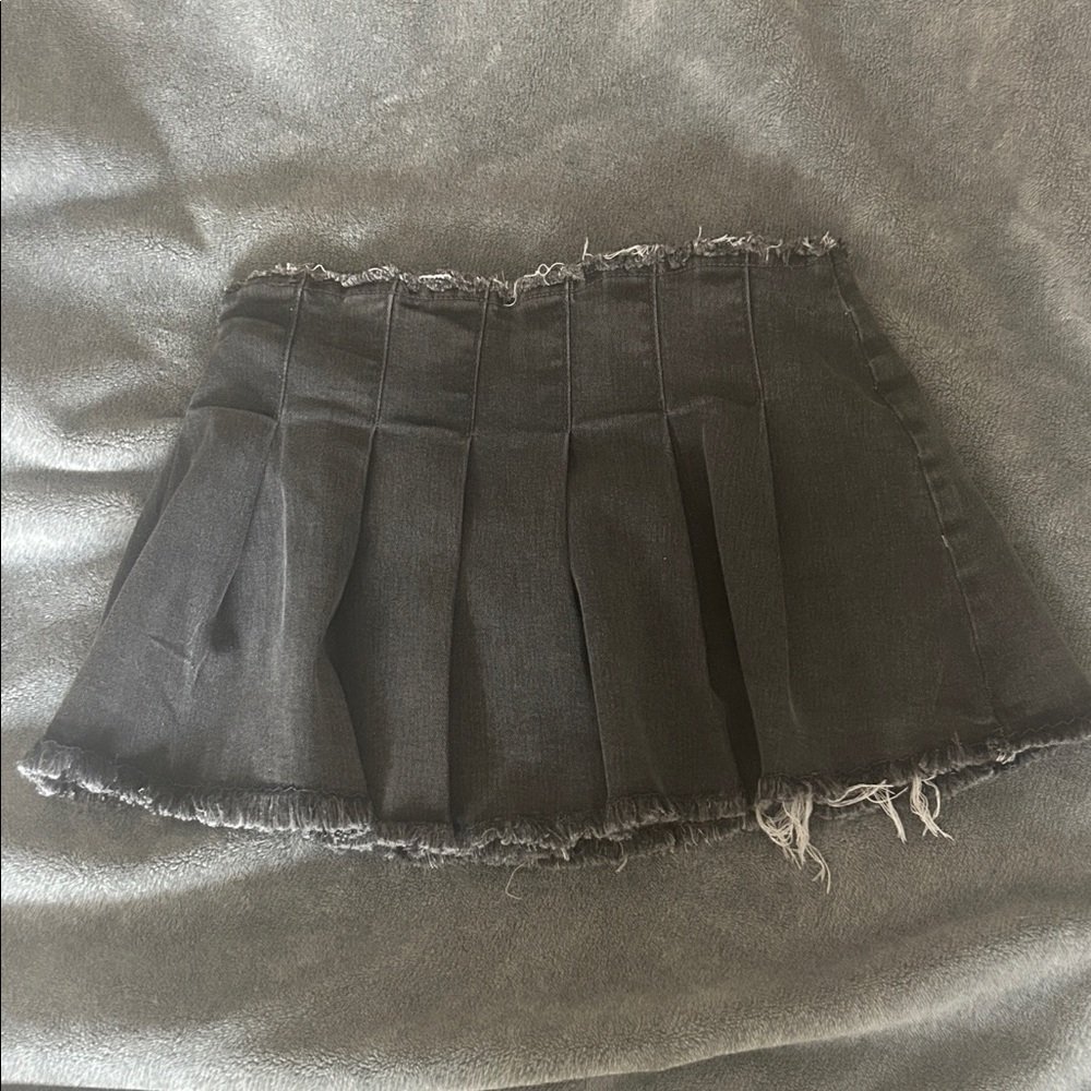 Frayed Hem Gray Skirt - Picture 1 of 1